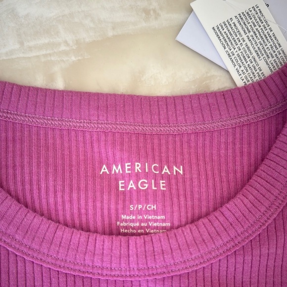 American Eagle Outfitters Vibrant Pink Tee - Picture 3 of 4